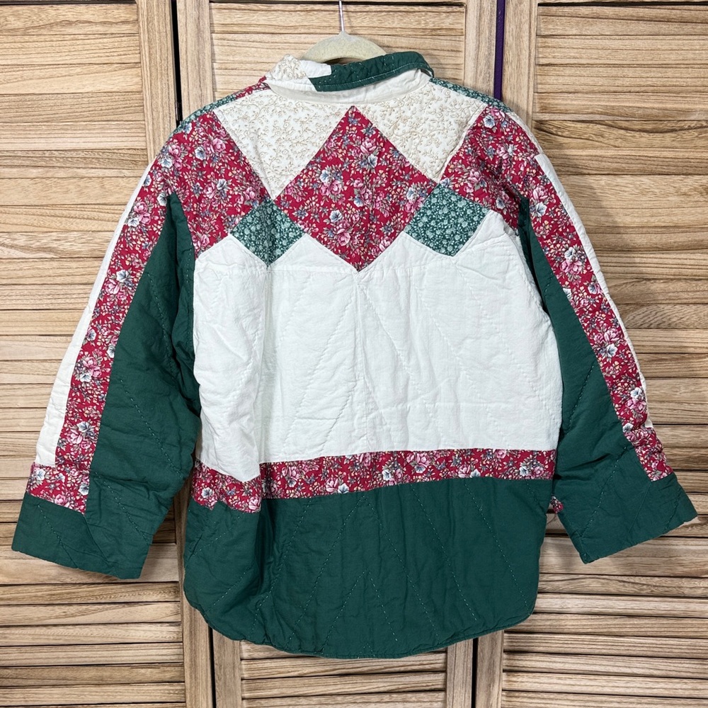 Patchwork Quilted Jacket with Floral Patterns Green White Red Pink Vintage M - Picture 10 of 11